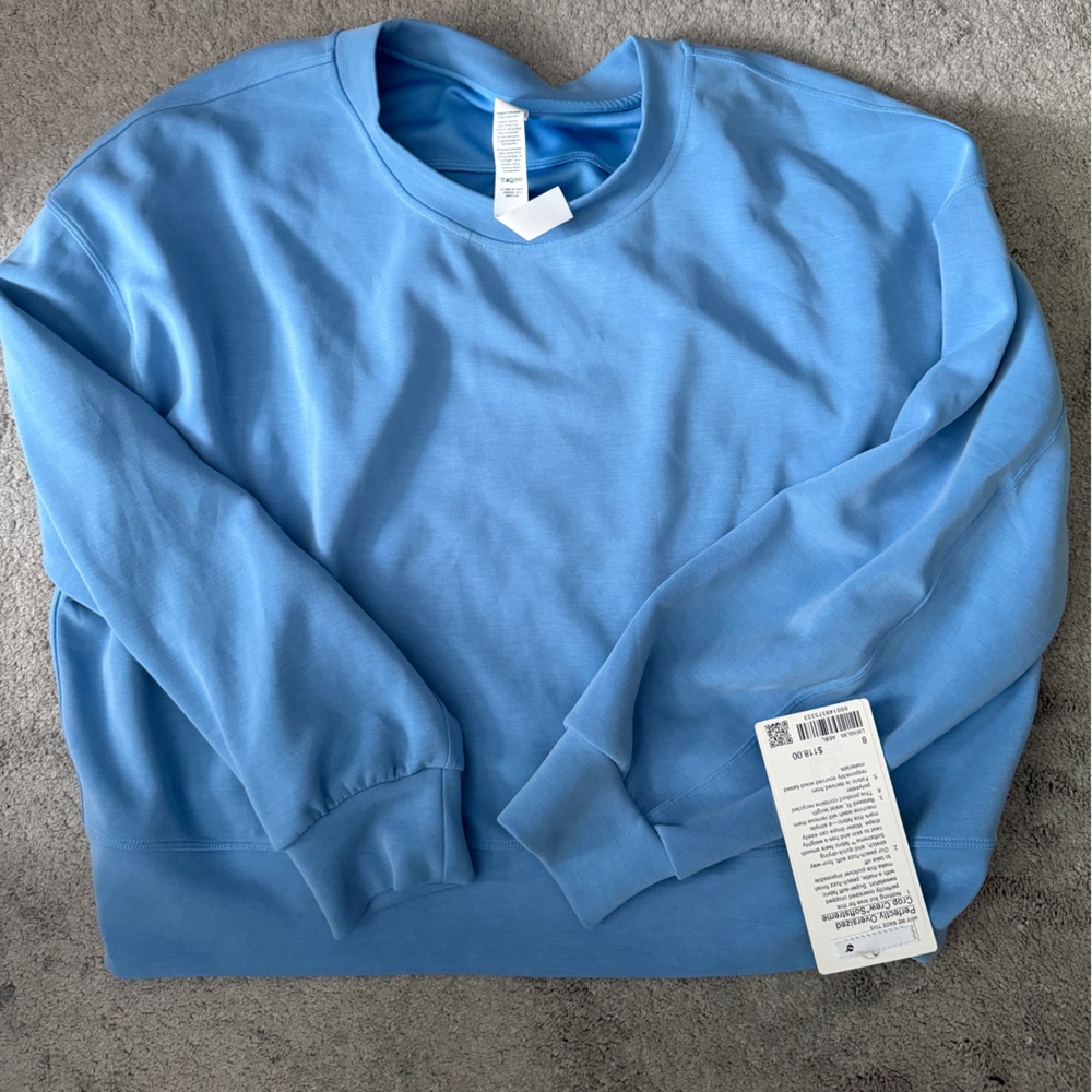NWT Lululemon Softstreme Perfectly Oversized Cropped Crew Size 8 in Aero Blue